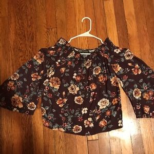 3/$30- Floral off the shoulder top